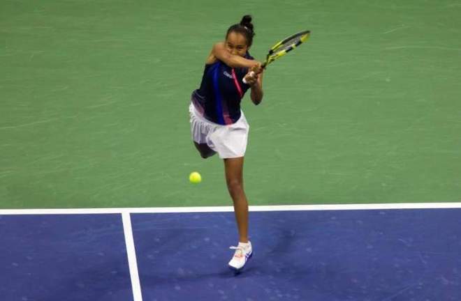 也在她对待 也在她对待