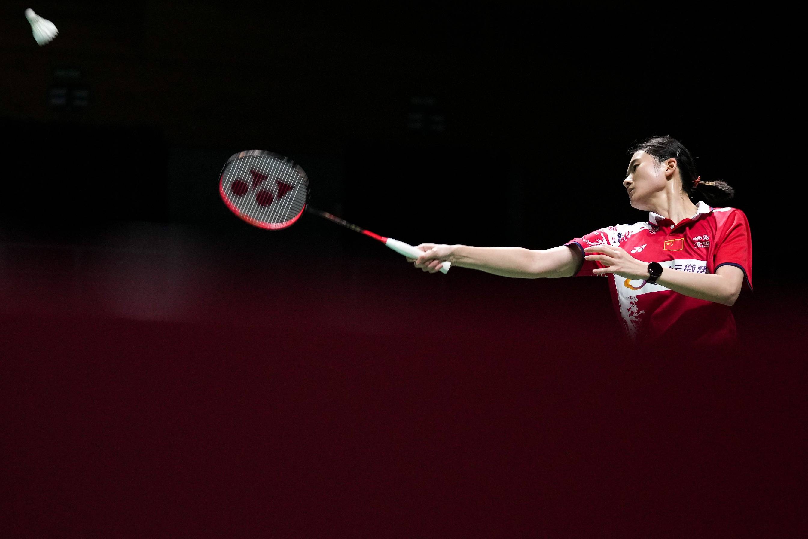 例如在板凳 例如在板凳