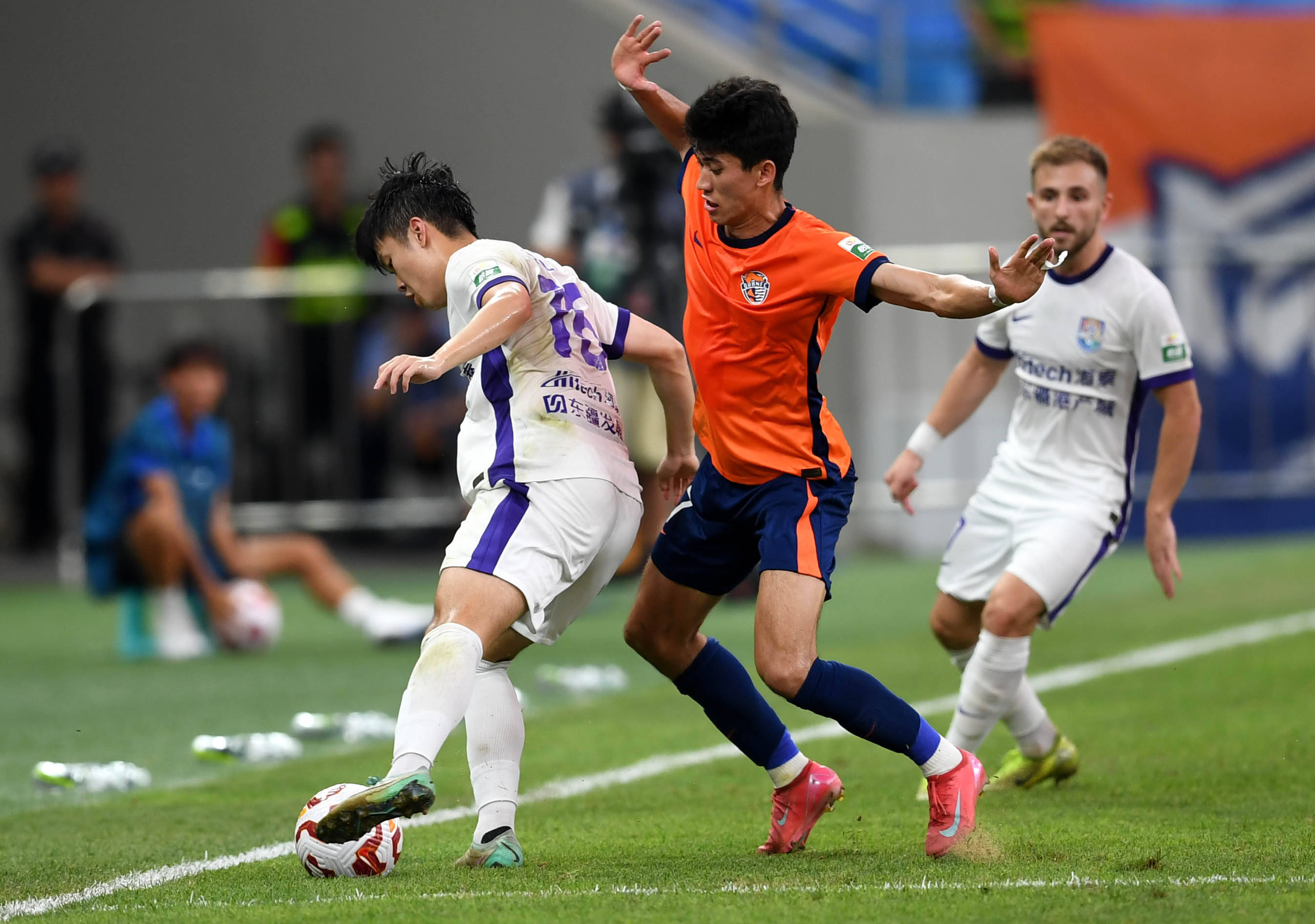 人贡献的肯 人贡献的肯