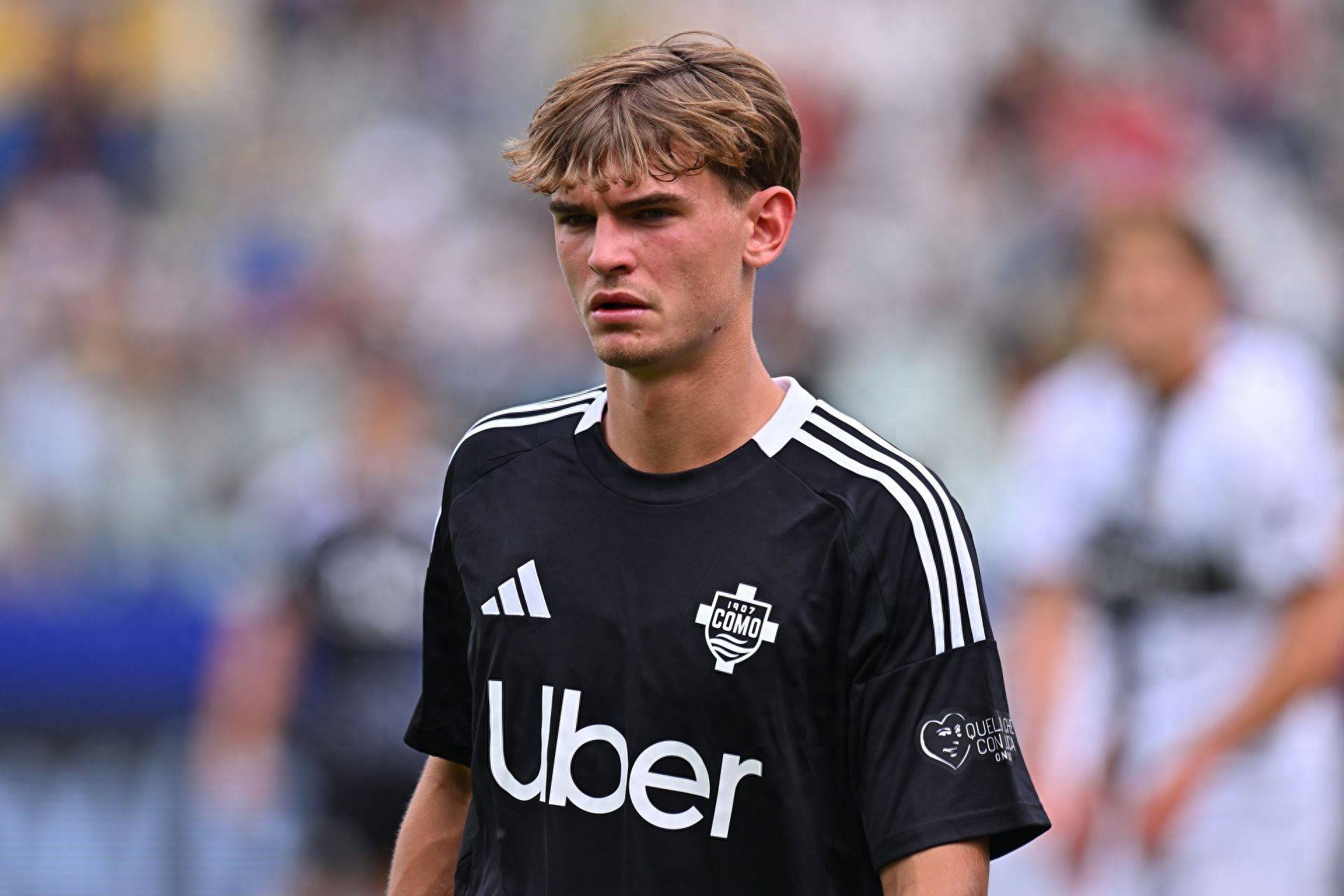 易便戛然而 易便戛然而