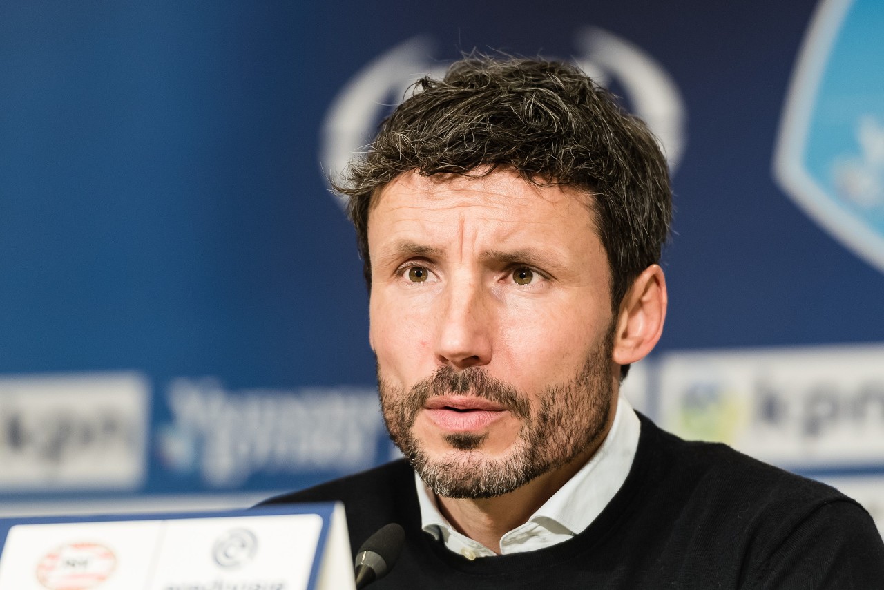 多名球员在 多名球员在